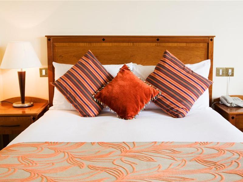 רוסקרברי Celtic Ross Hotel & Leisure Centre מראה חיצוני תמונה